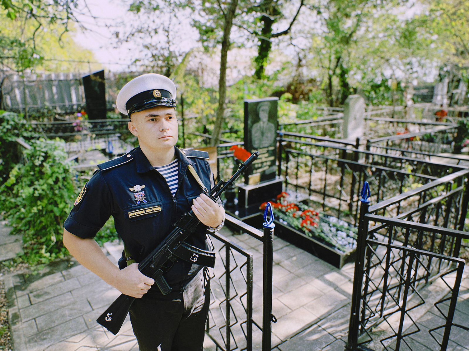 Помогли с благоустройством территории и реконструкцией памятника одного из Героев Советского Союза, известного летчика-истребителя, командира истребительного авиационного полка — полковника Алексея Павловича Чурилина